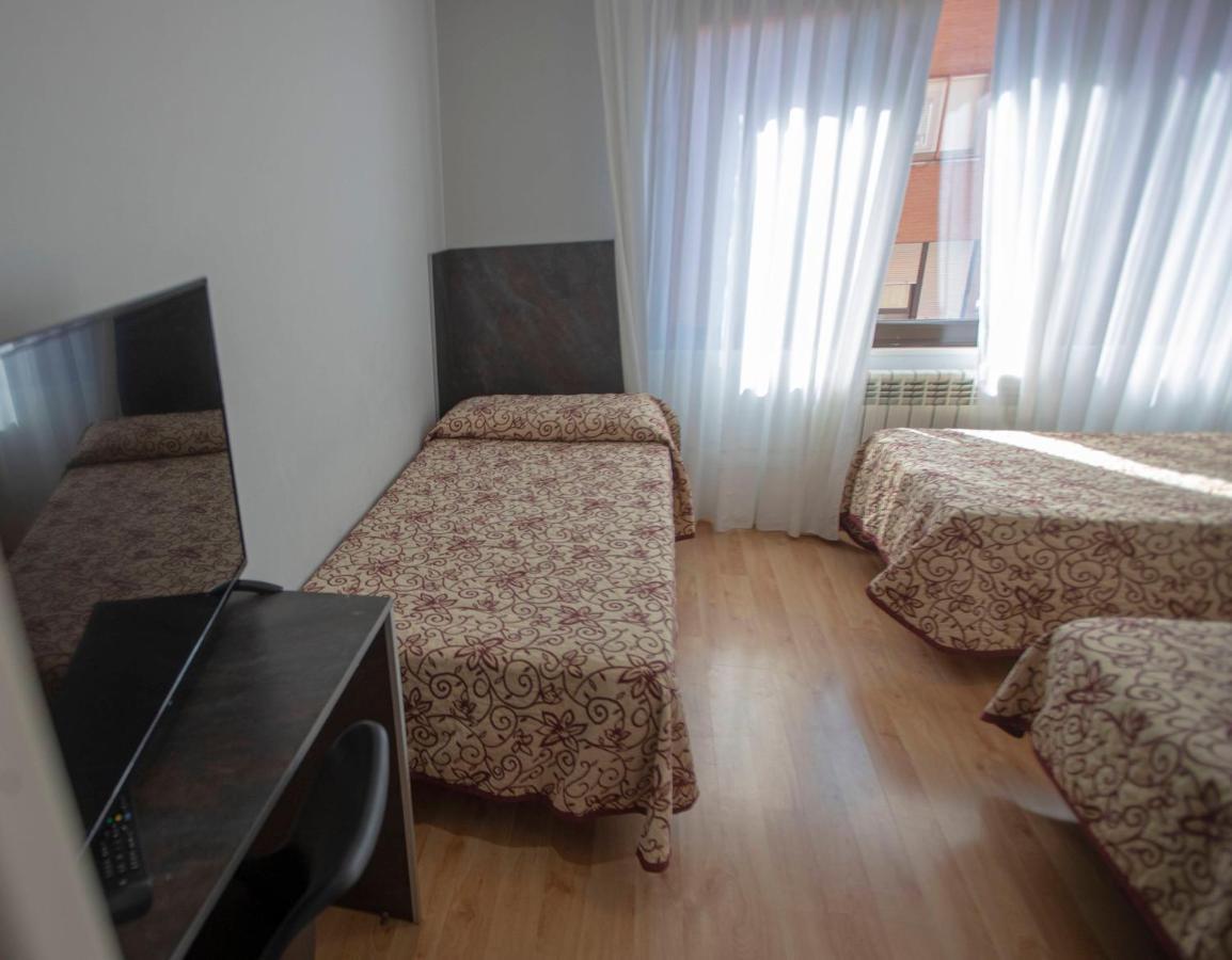 Hostal Vitorina Сория Экстерьер фото