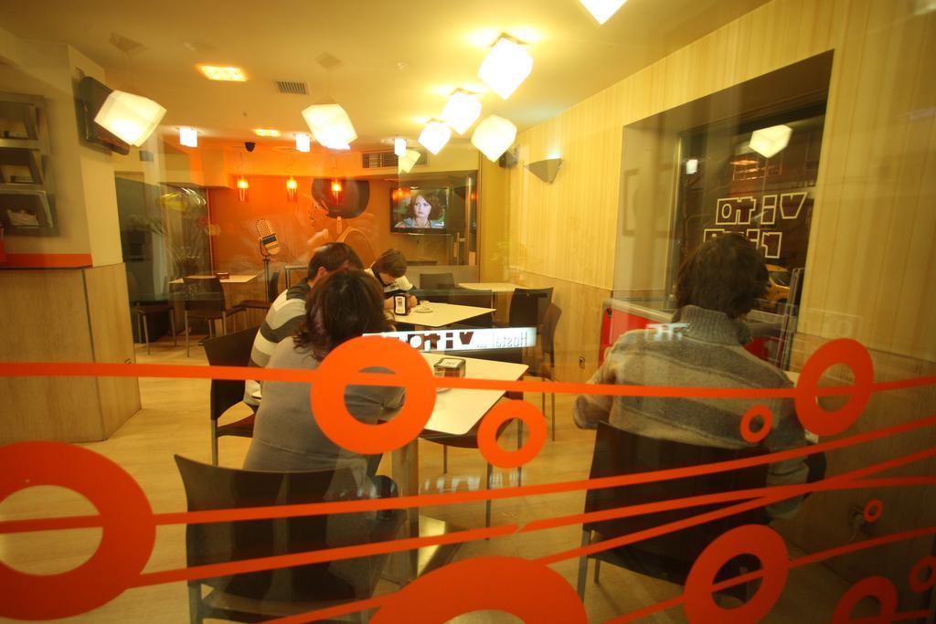Hostal Vitorina Сория Экстерьер фото
