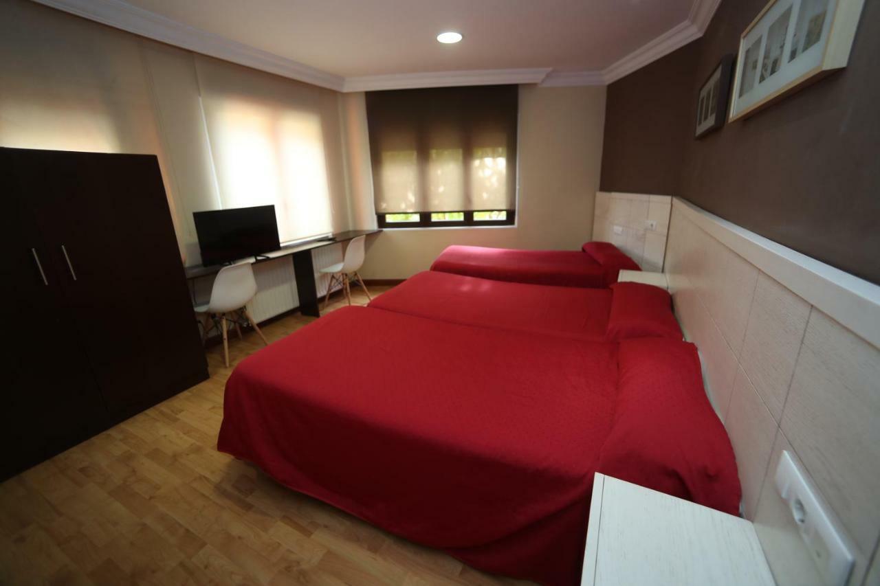 Hostal Vitorina Сория Экстерьер фото