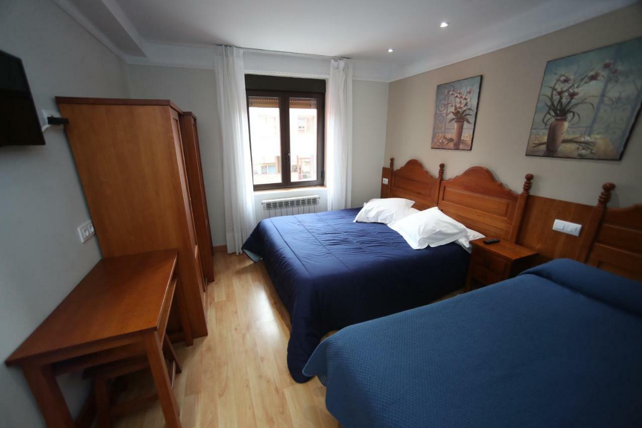 Hostal Vitorina Сория Экстерьер фото