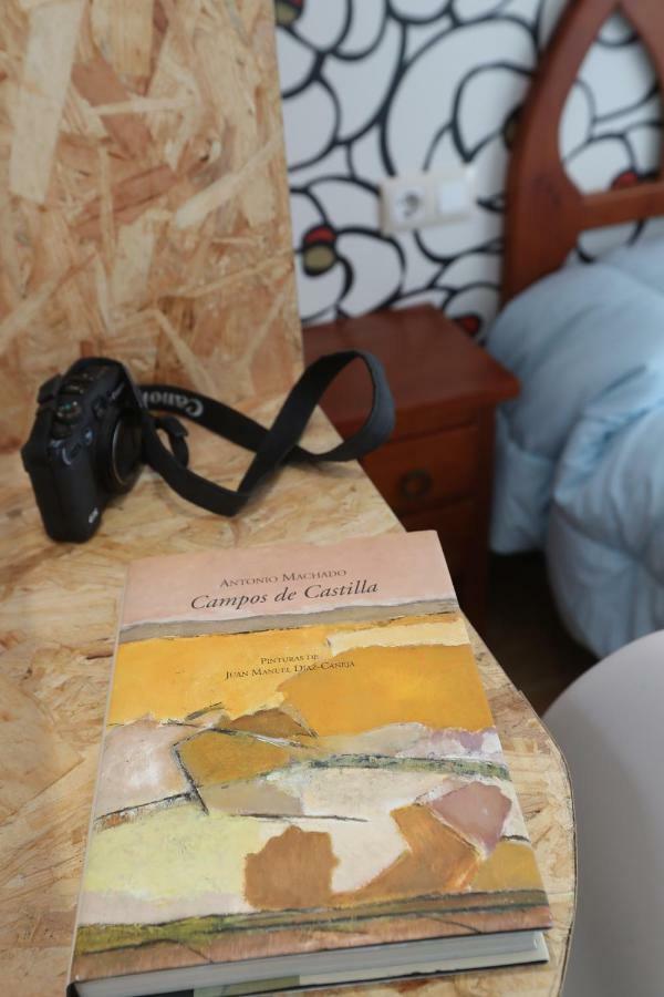 Hostal Vitorina Сория Экстерьер фото